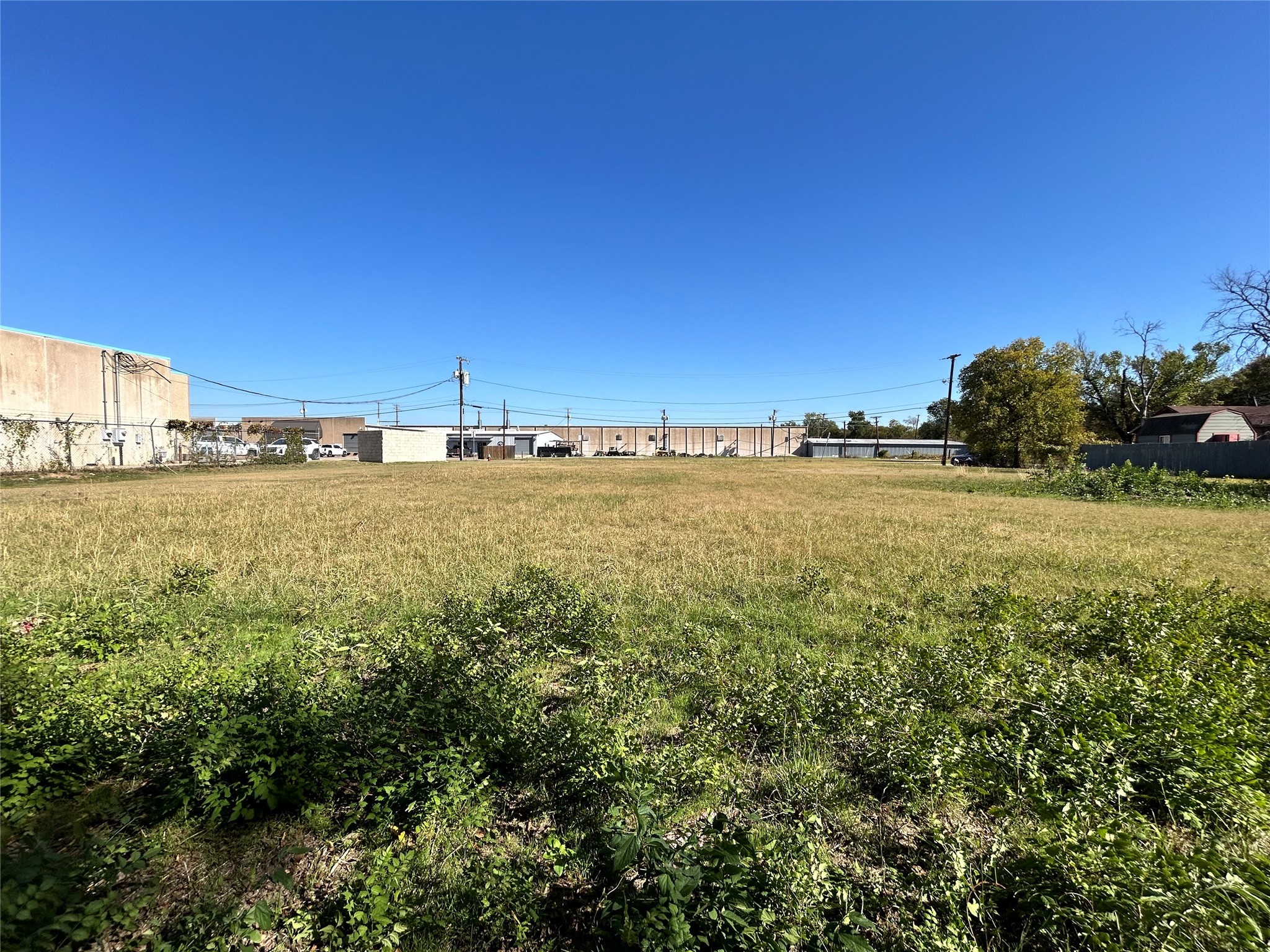 2115 Solona Street Haltom City TX 76117