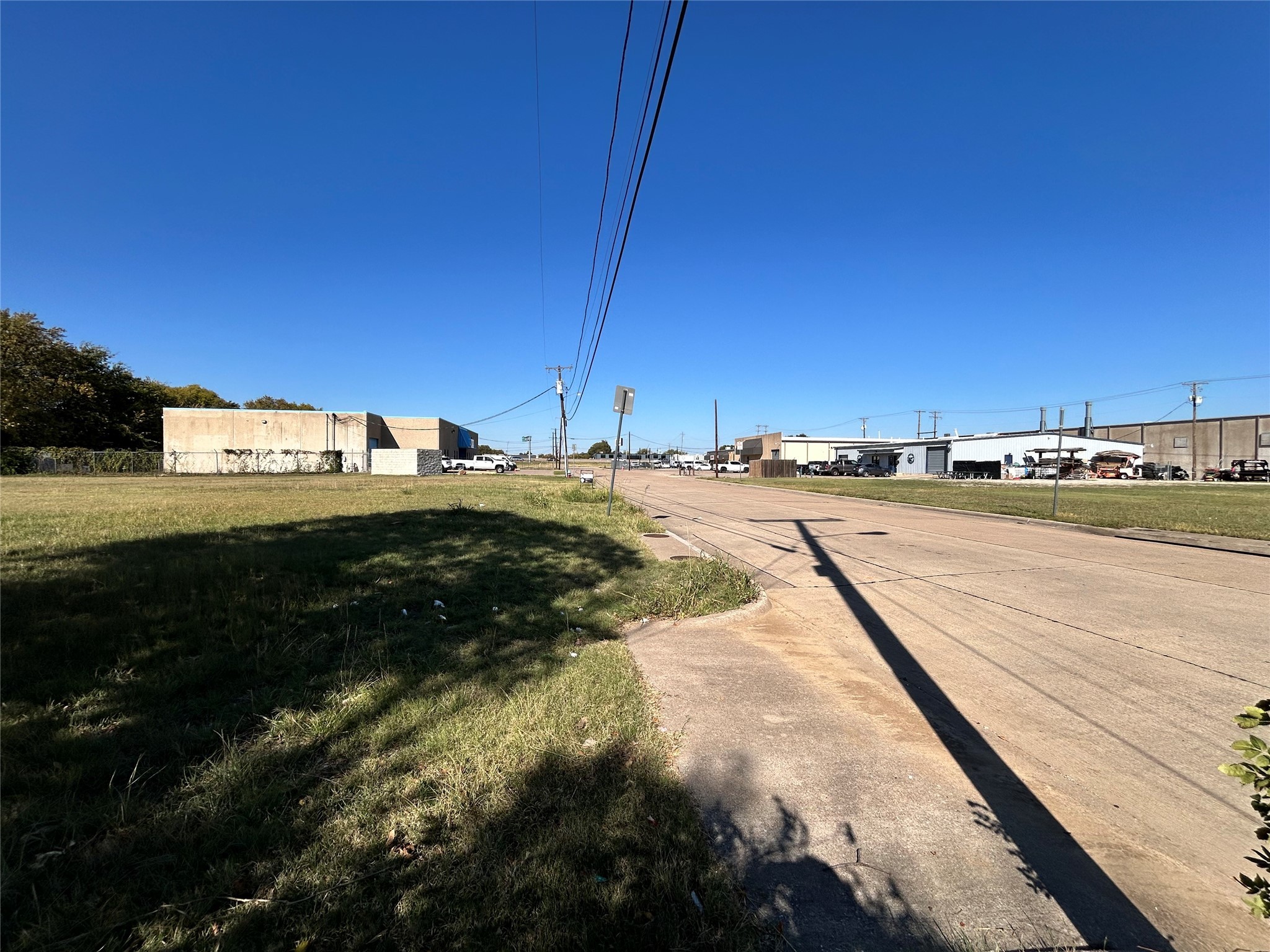 2115 Solona Street Haltom City TX 76117