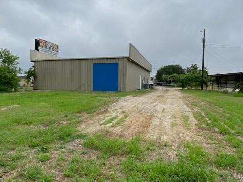 1309 E Milam Street Mexia TX 76667