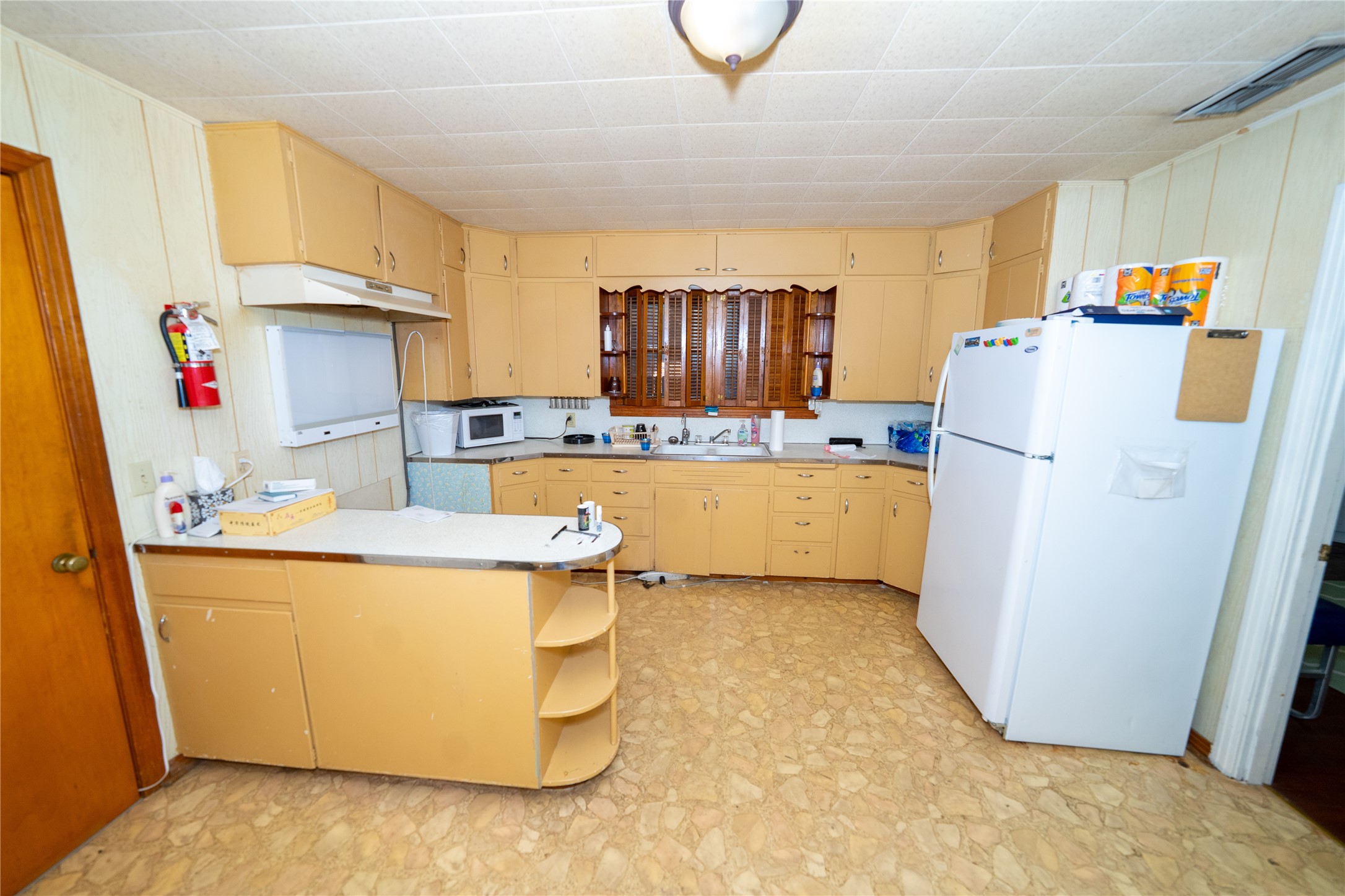 1606 Commercial Coleman TX 76834