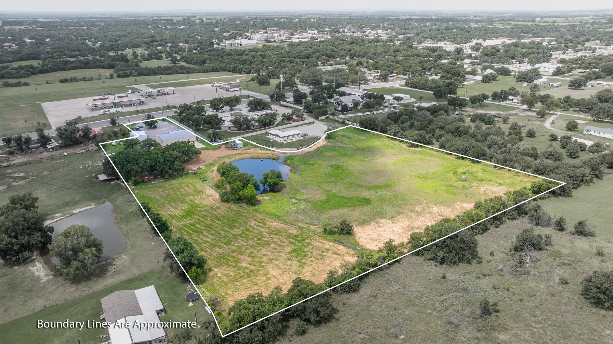 901 E Navarro Avenue De Leon TX 76444