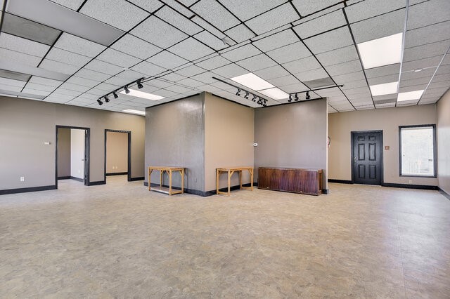 529 W Wheatland Road Duncanville TX 75116