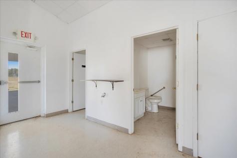 1541 S State Highway 121 Bonham TX 75418