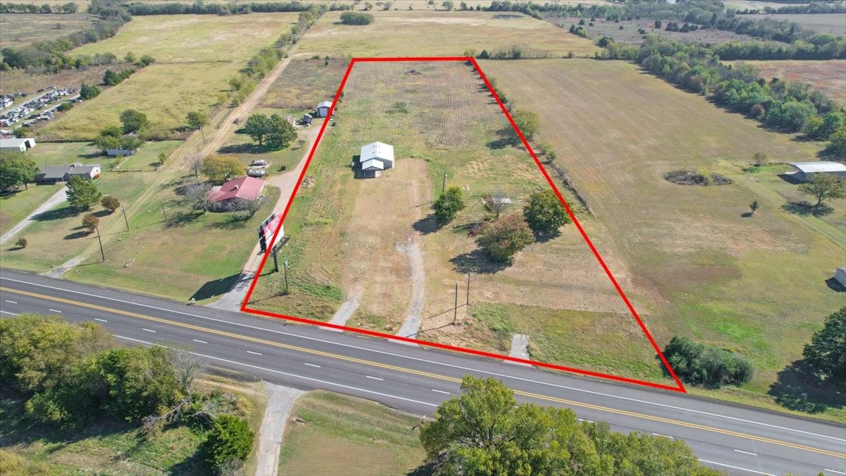 1541 S State Highway 121 Bonham TX 75418