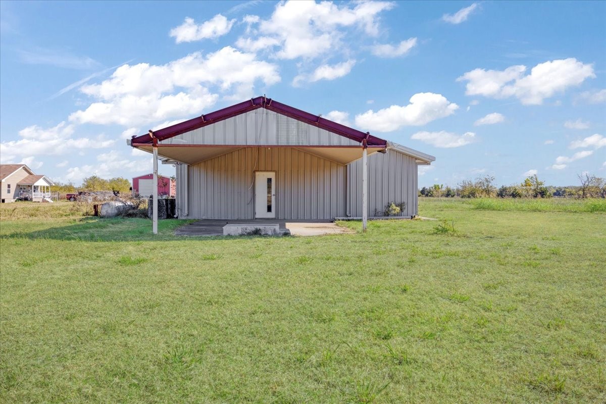 1541 S State Highway 121 Bonham TX 75418