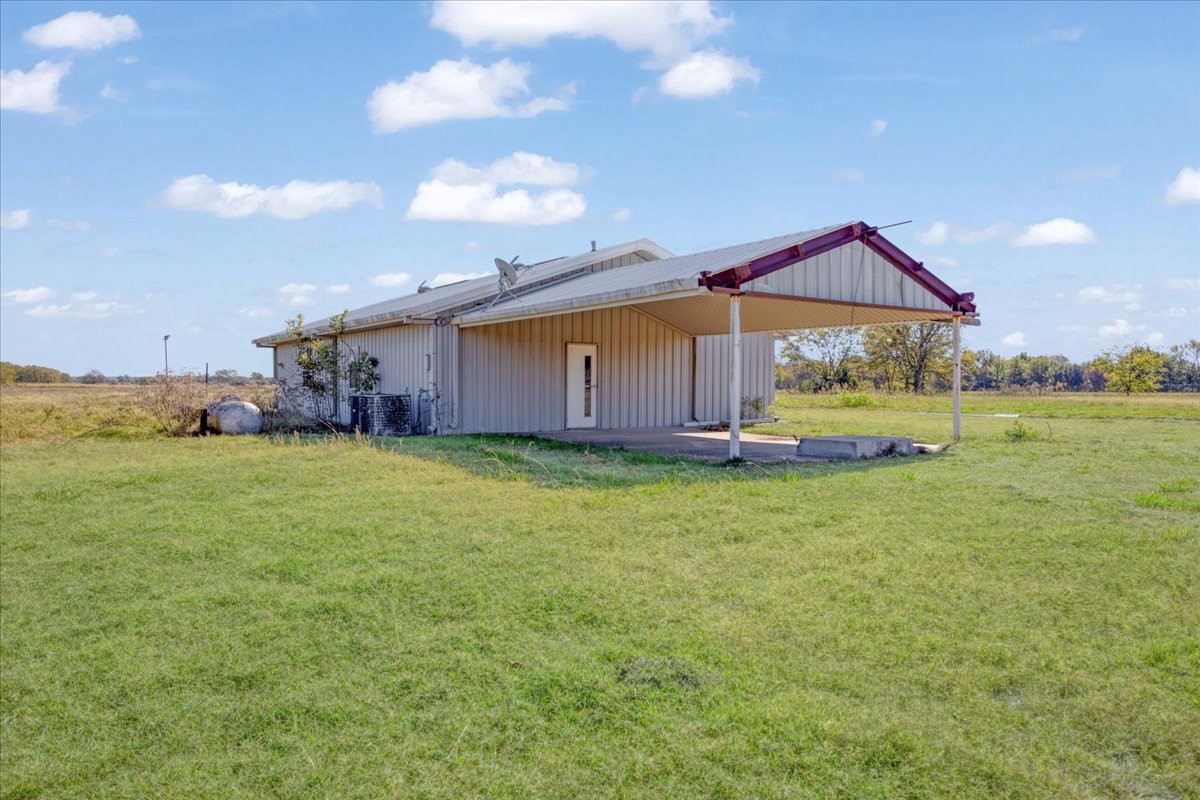 1541 S State Highway 121 Bonham TX 75418