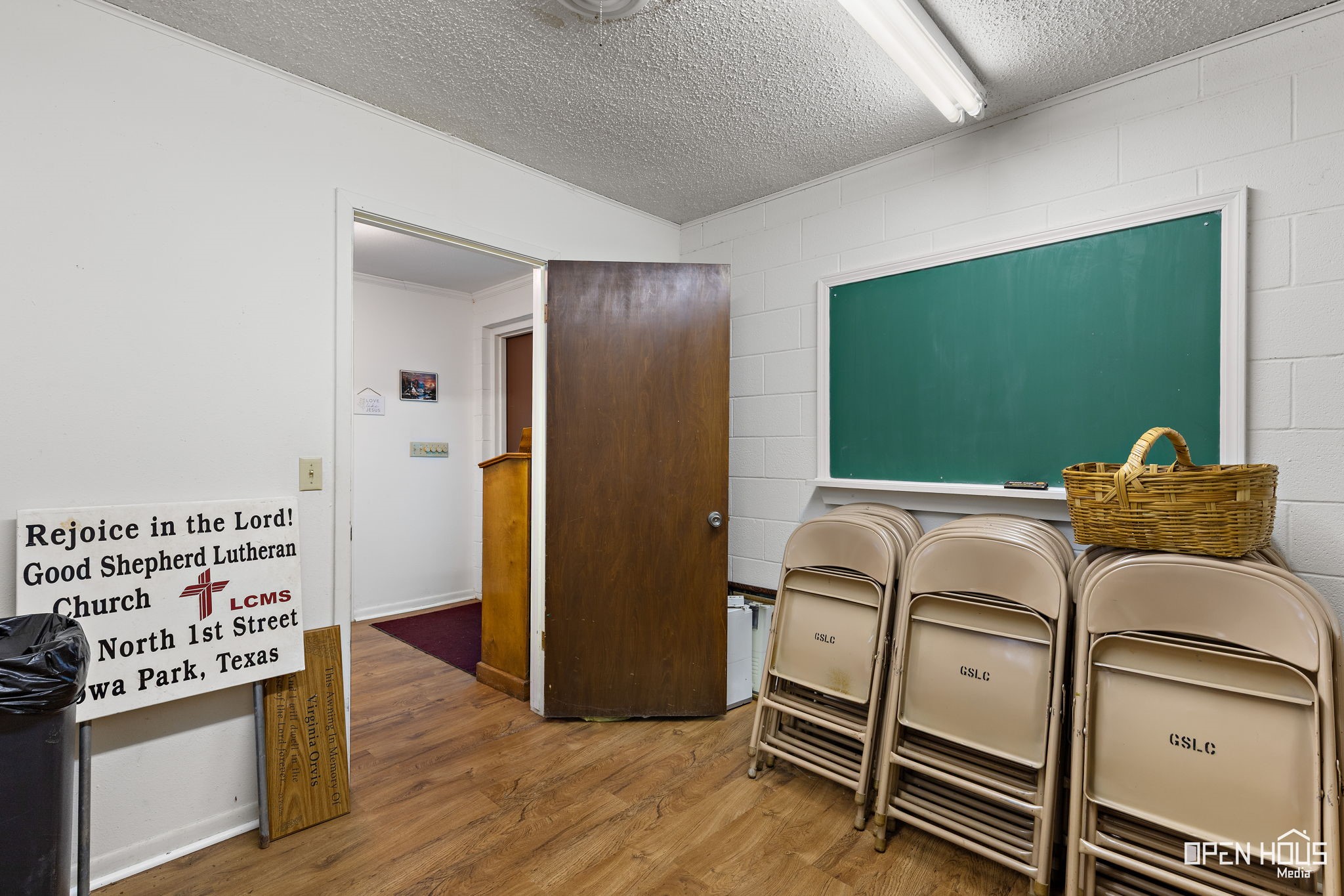 801 N 1st Street Iowa Park TX 76367