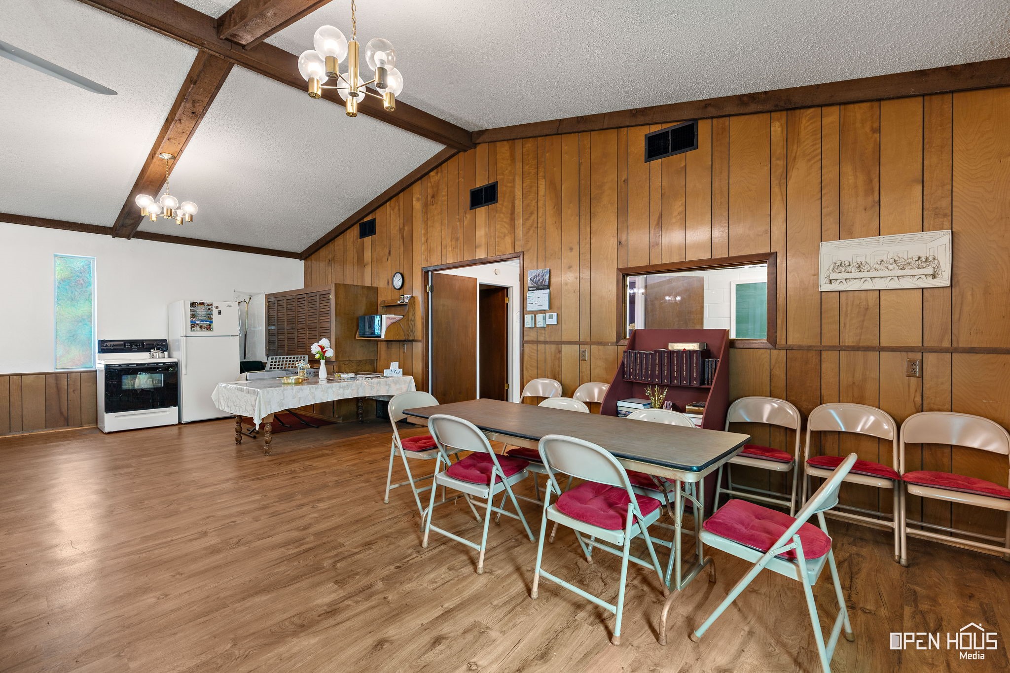 801 N 1st Street Iowa Park TX 76367