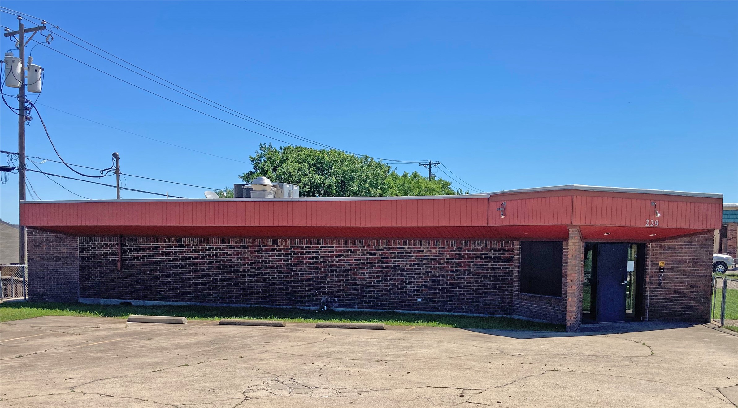 229 Barnes Bridge Road Mesquite TX 75150