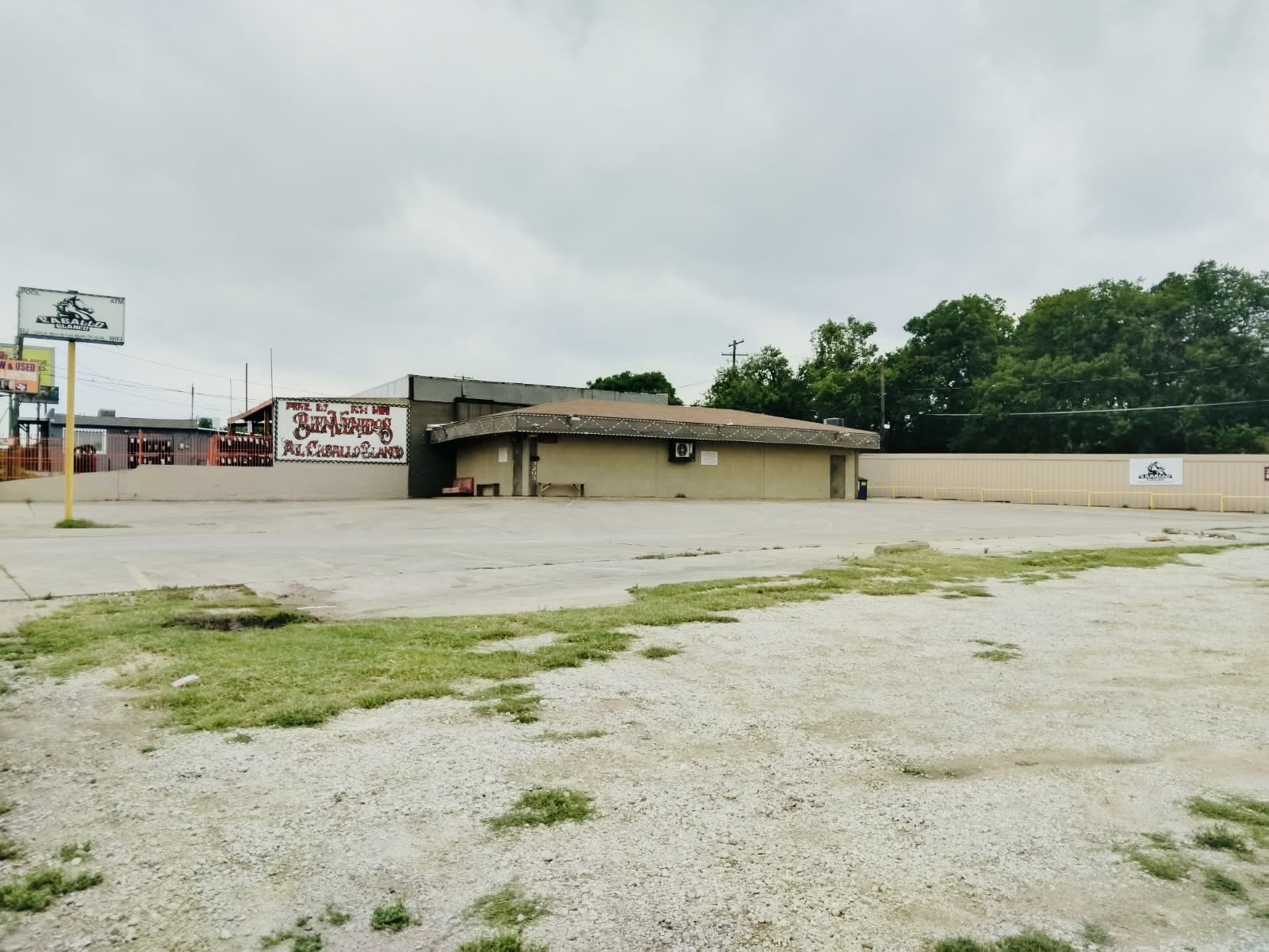 3203 N Main Street Fort Worth TX 76106