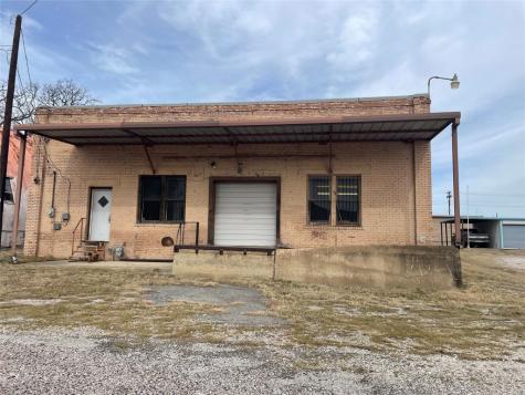 101 N Center Street Bonham TX 75418