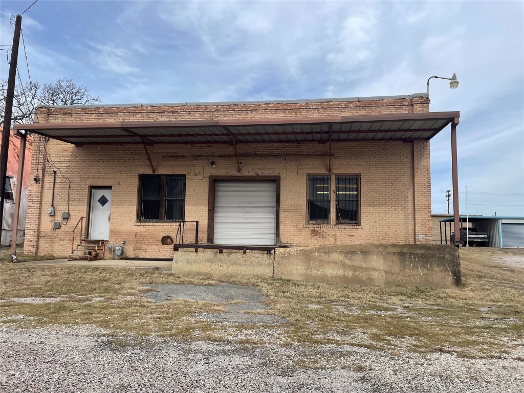 101 N Center Street Bonham TX 75418