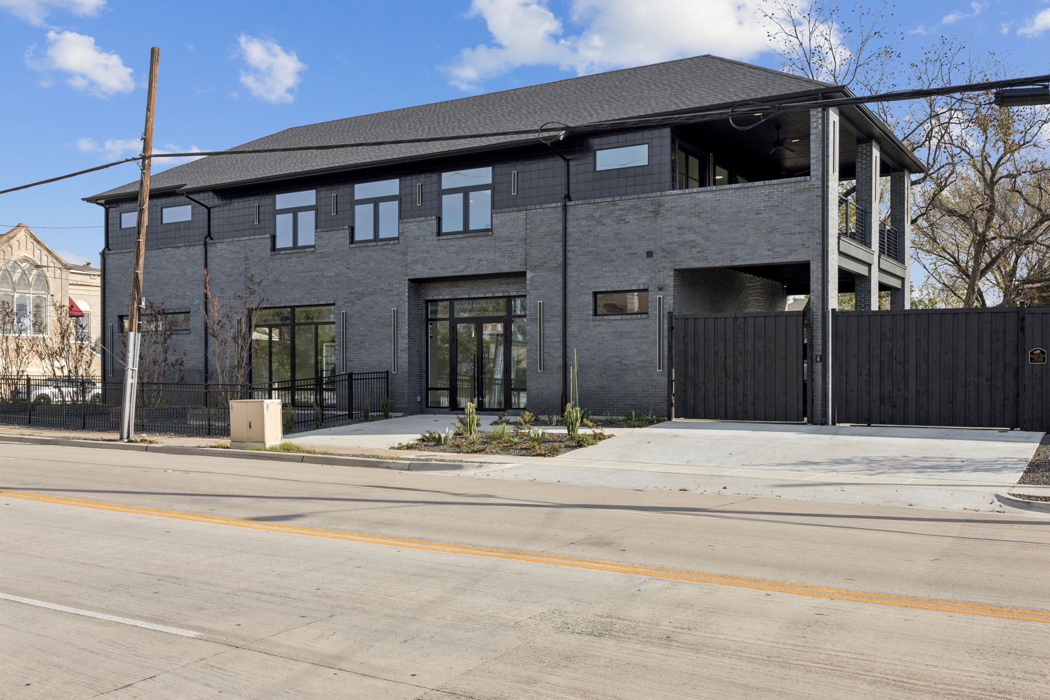 446 S Tyler Street Dallas TX 75208