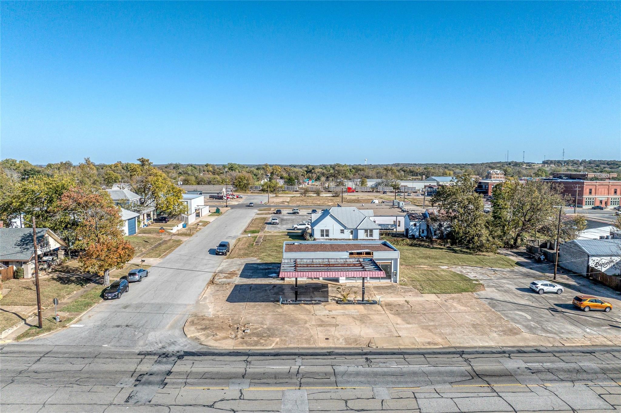 212 N Austin Avenue Denison TX 75020