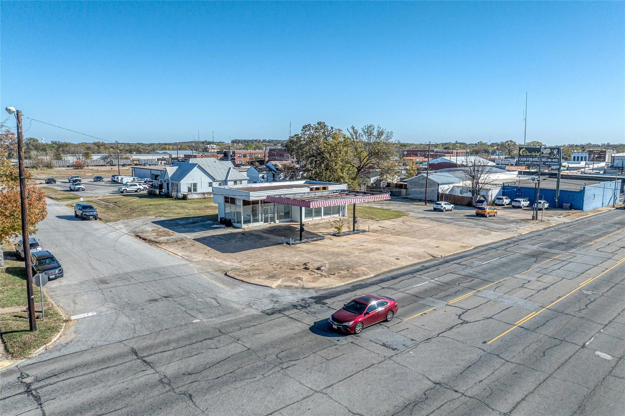 212 N Austin Avenue Denison TX 75020