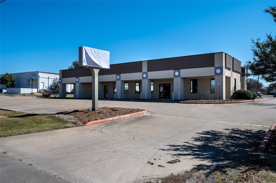 2027 Texoma Parkway Sherman TX 75090