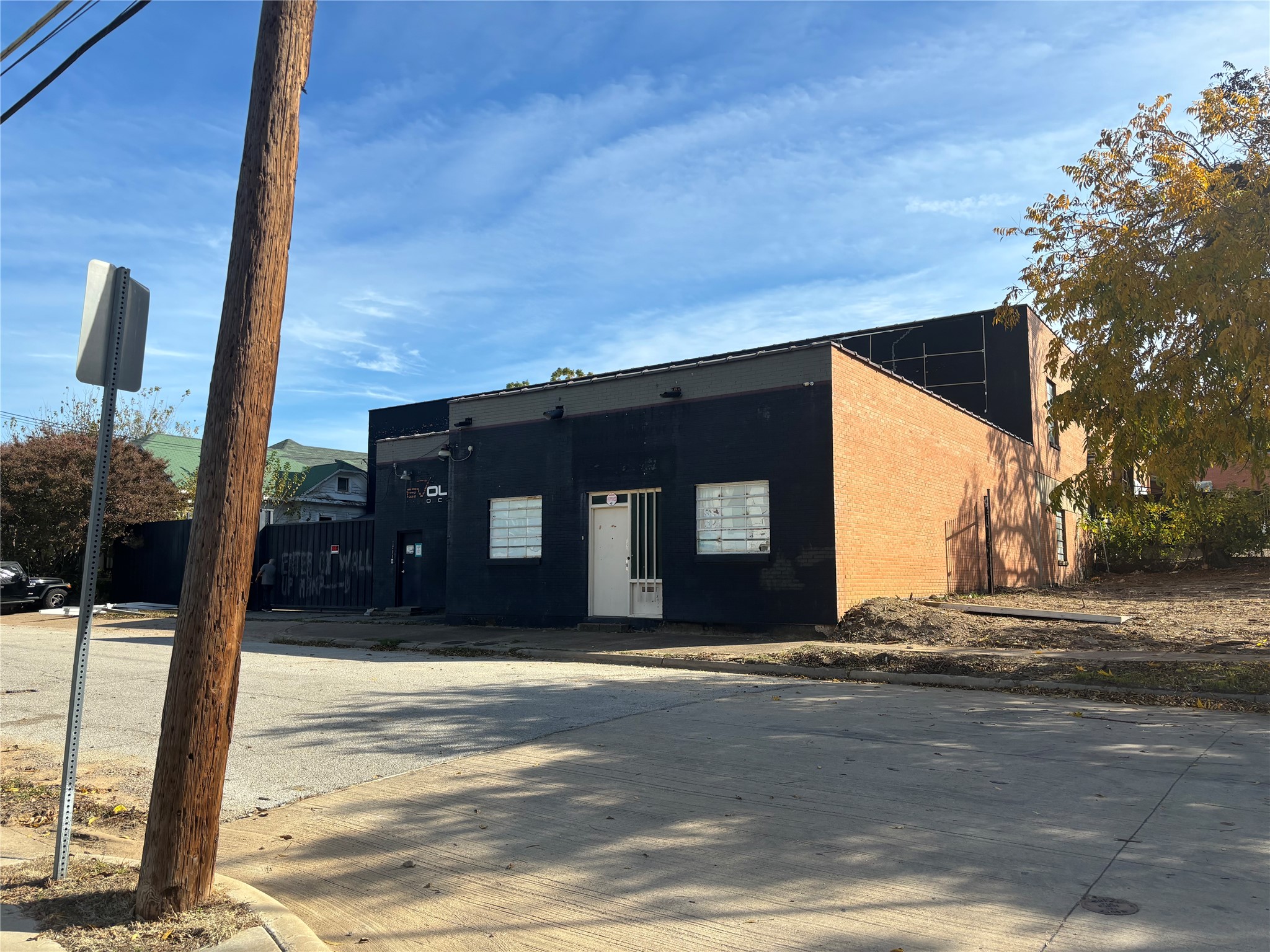 1204 Powhattan Street Dallas TX 75215