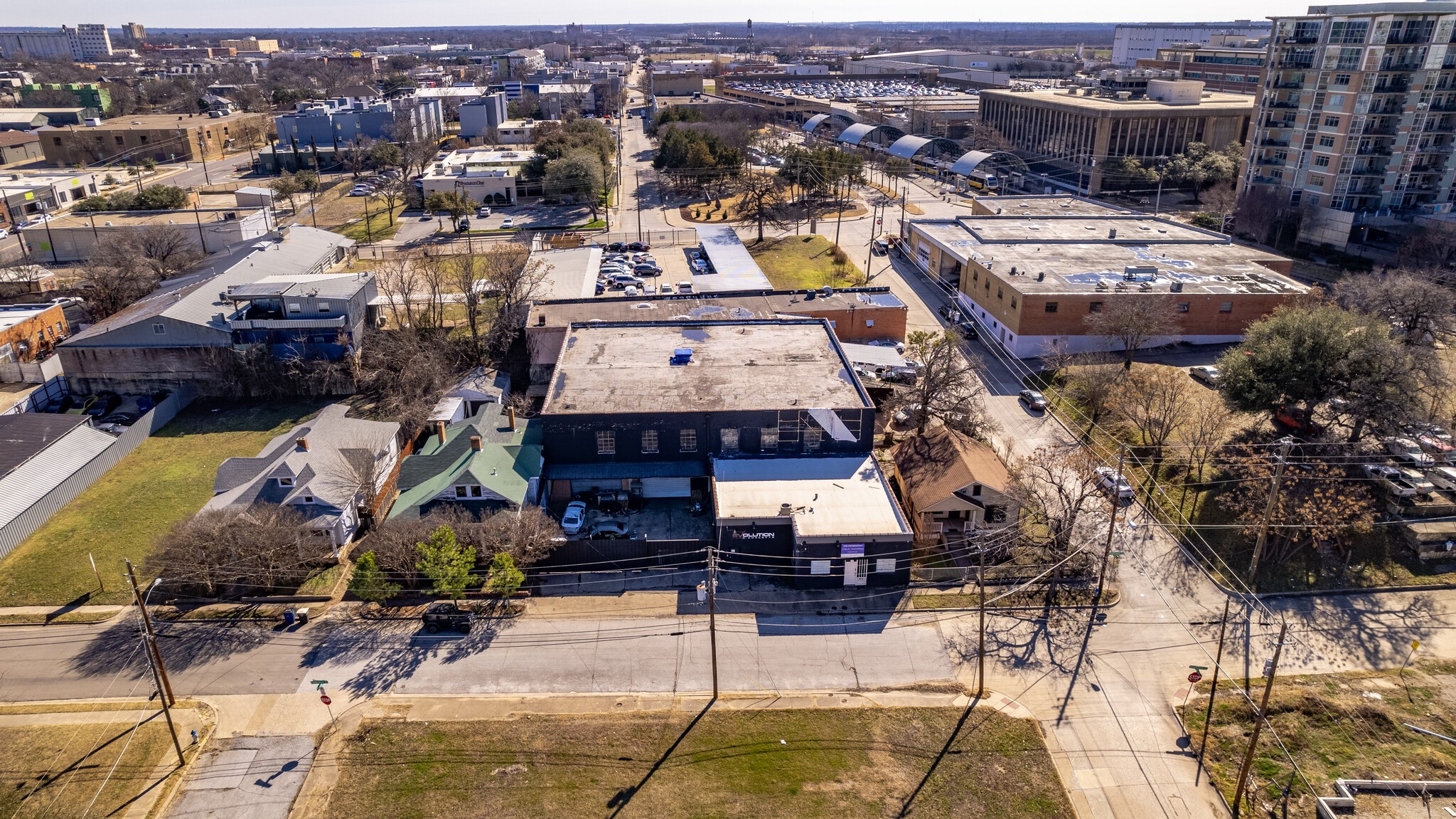 1204 Powhattan Street Dallas TX 75215