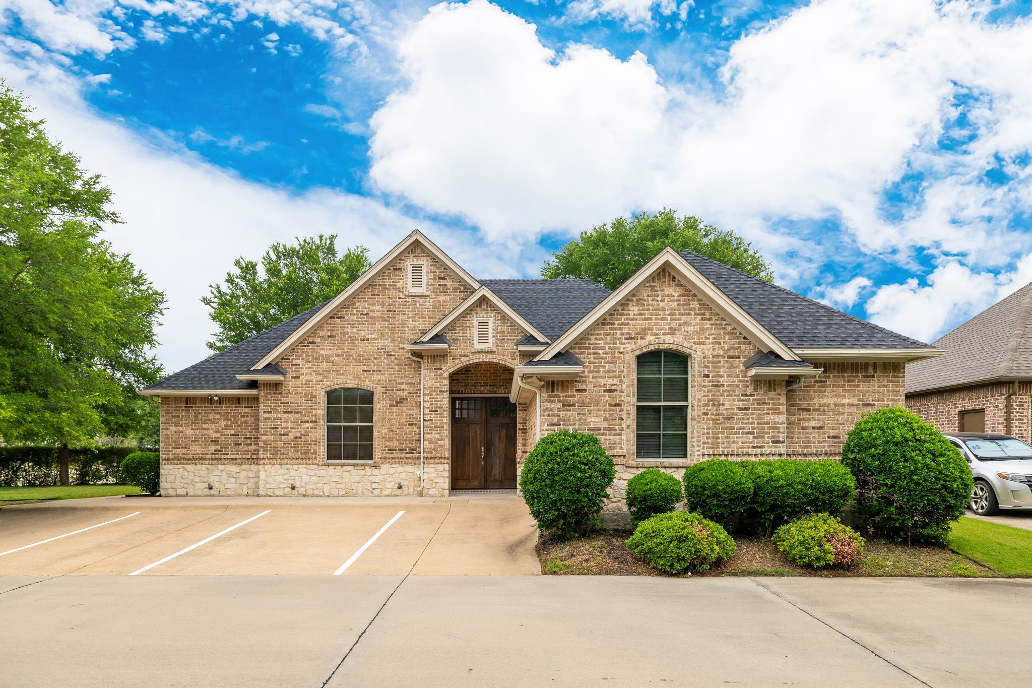 757 Lonesome Dove Trail Hurst TX 76054