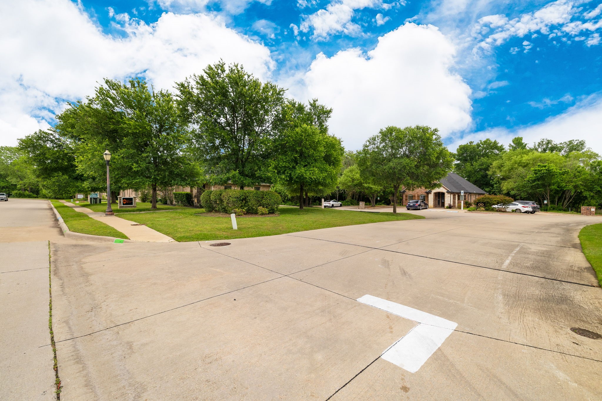 757 Lonesome Dove Trail Hurst TX 76054