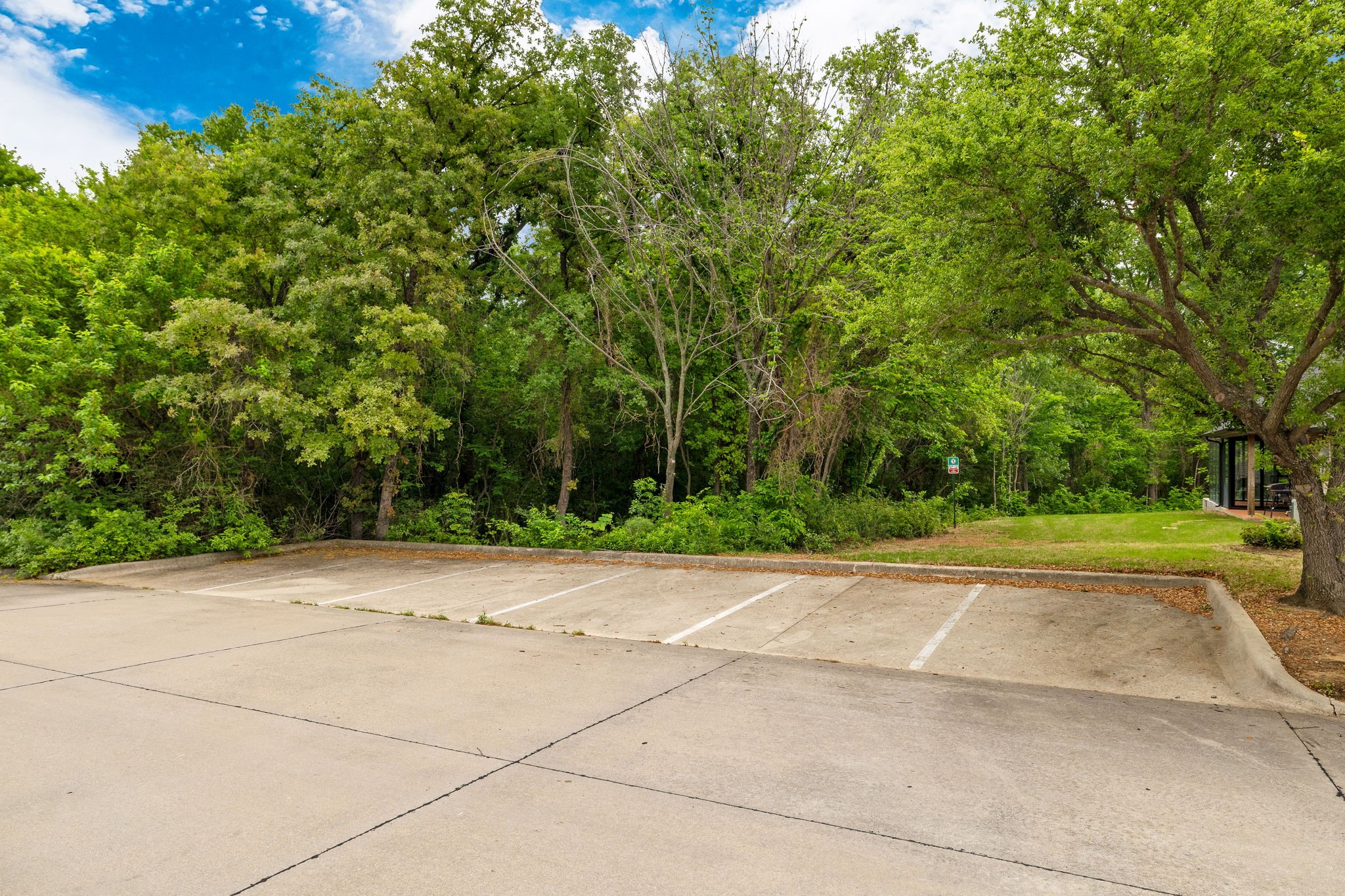 757 Lonesome Dove Trail Hurst TX 76054