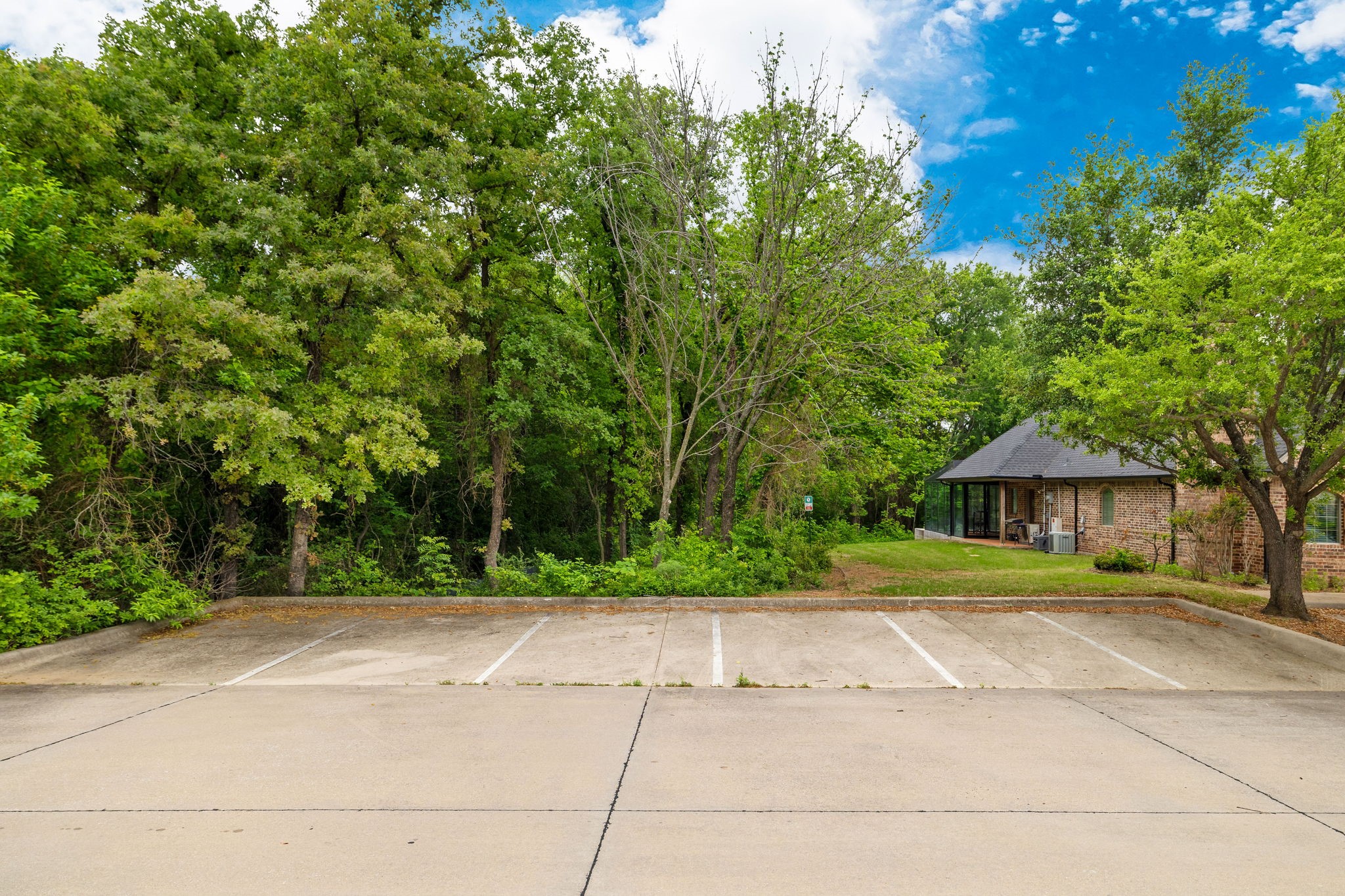 757 Lonesome Dove Trail Hurst TX 76054