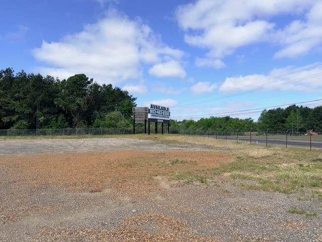 1801 N Queen Street Palestine TX 75803