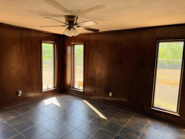 1801 N Queen Street Palestine TX 75803
