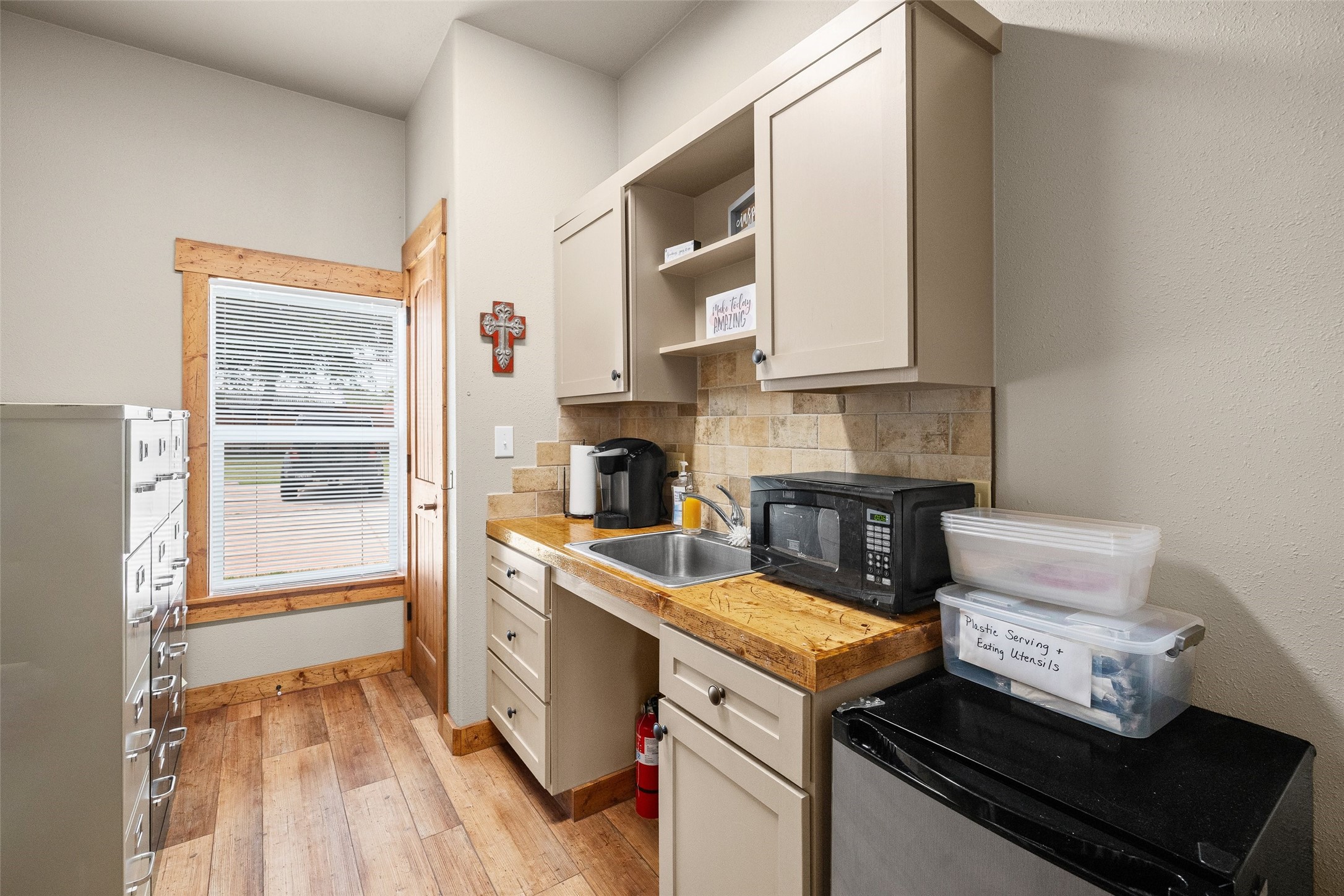 111 N Baker Street Granbury TX 76048