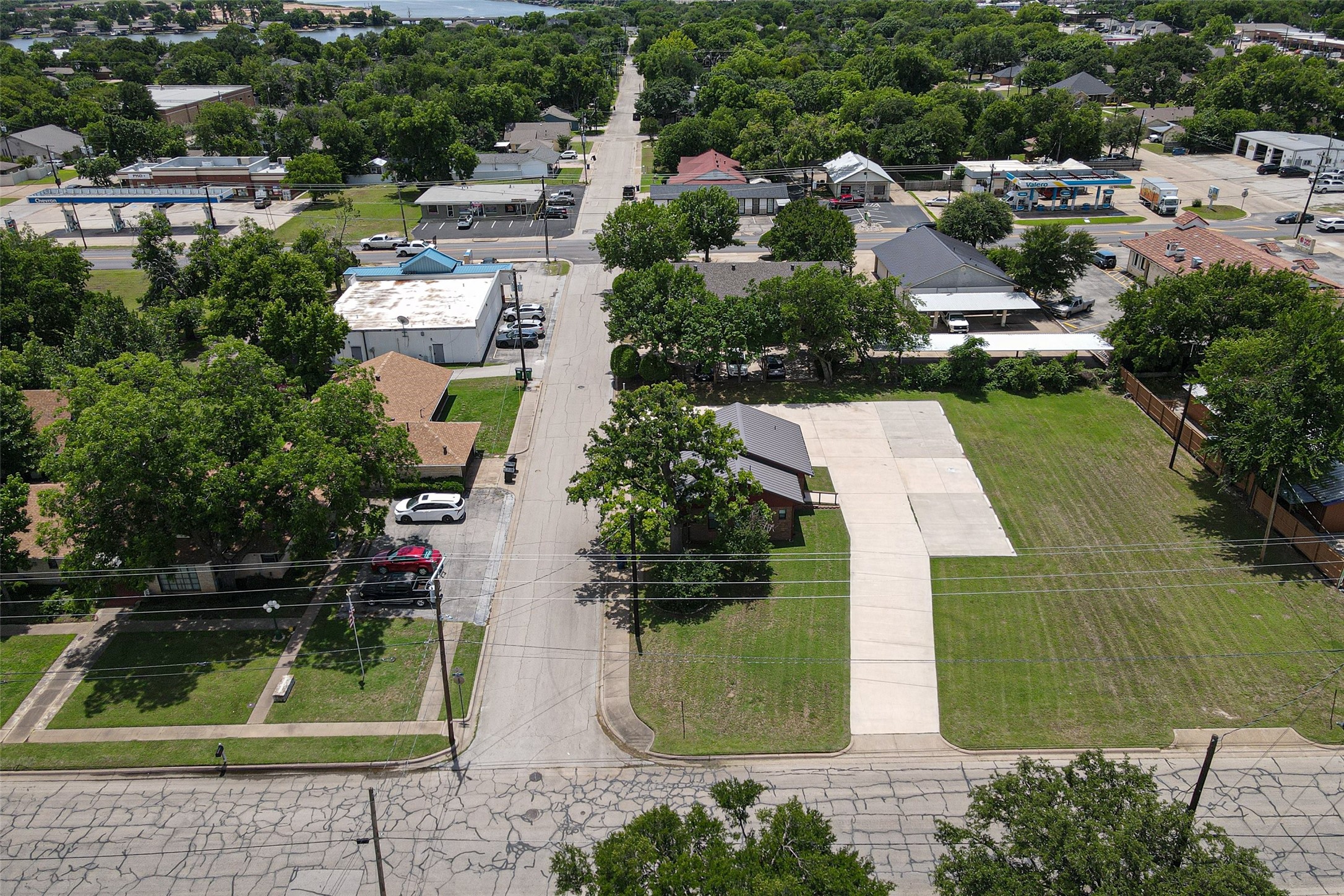 111 N Baker Street Granbury TX 76048