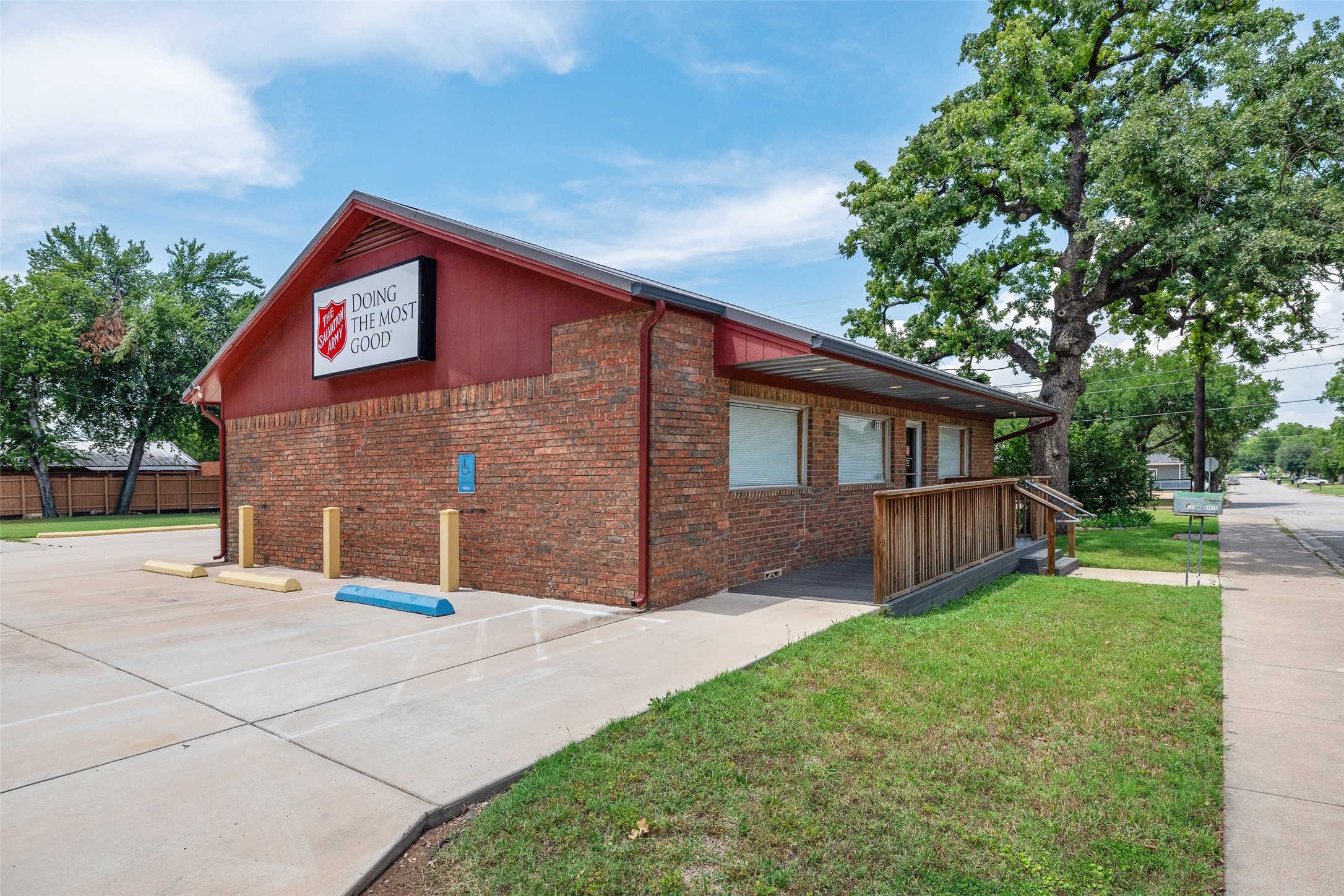 111 N Baker Street Granbury TX 76048