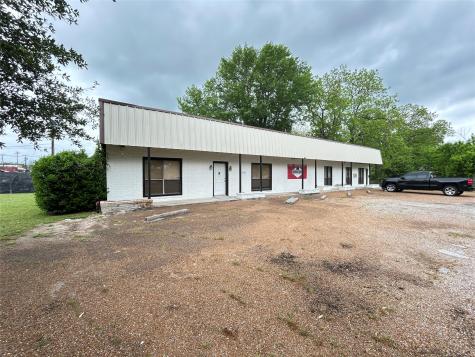 1021 Park Street Commerce TX 75428