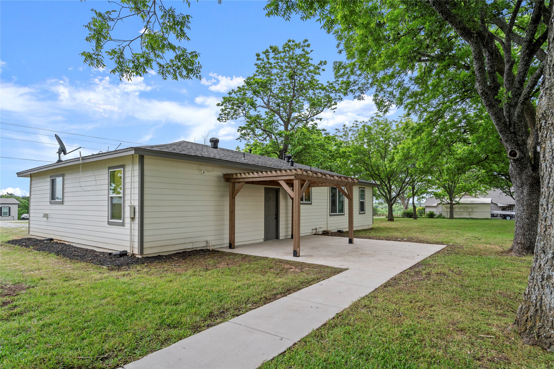 341 Reast Road Whitesboro TX 76273