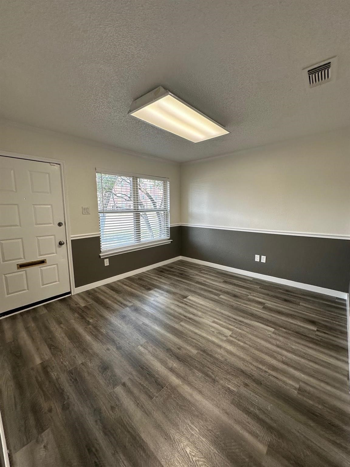 250 N Mill Street Lewisville TX 75057