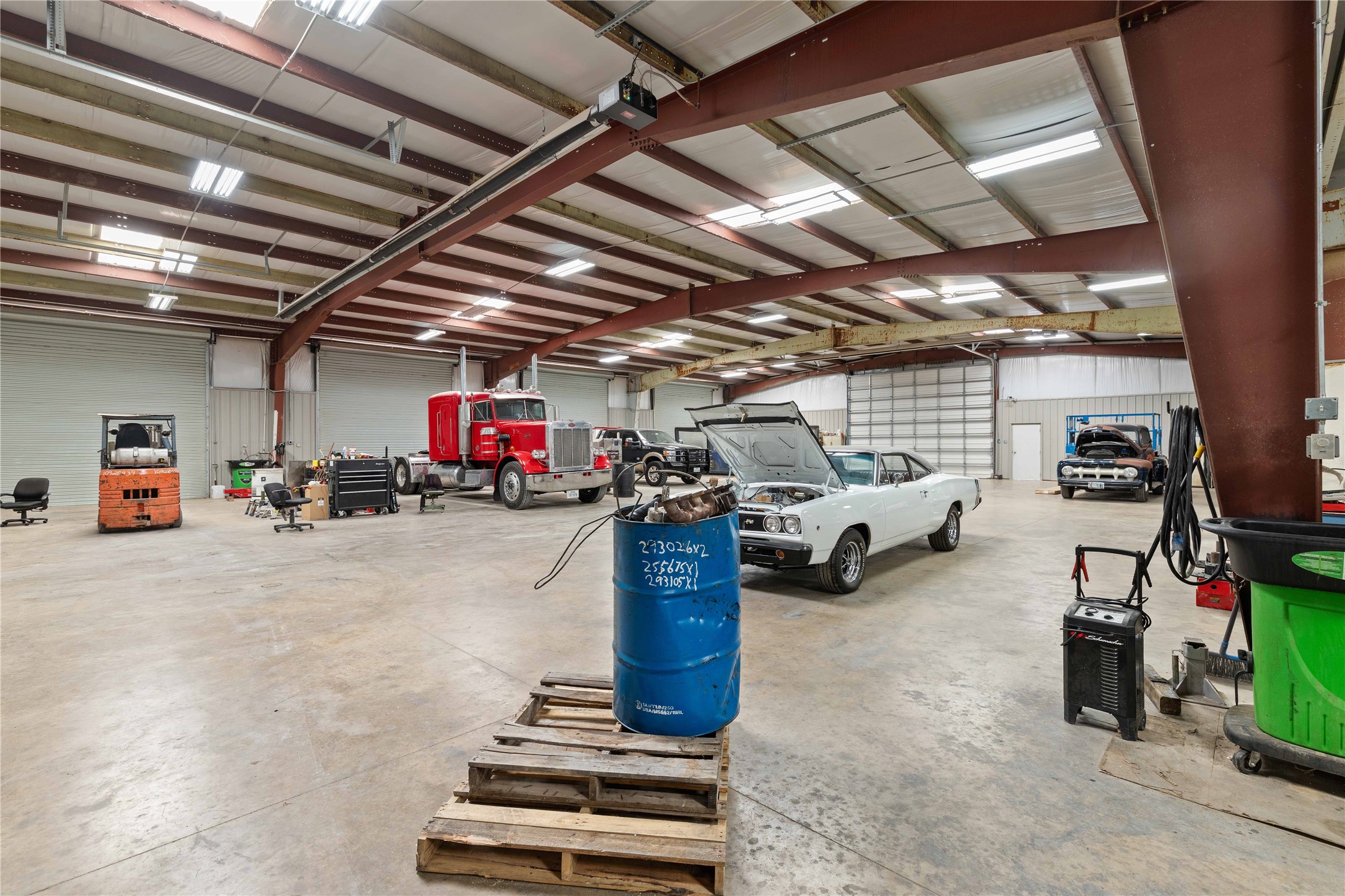 6070 Highway 183 N Early TX 76802