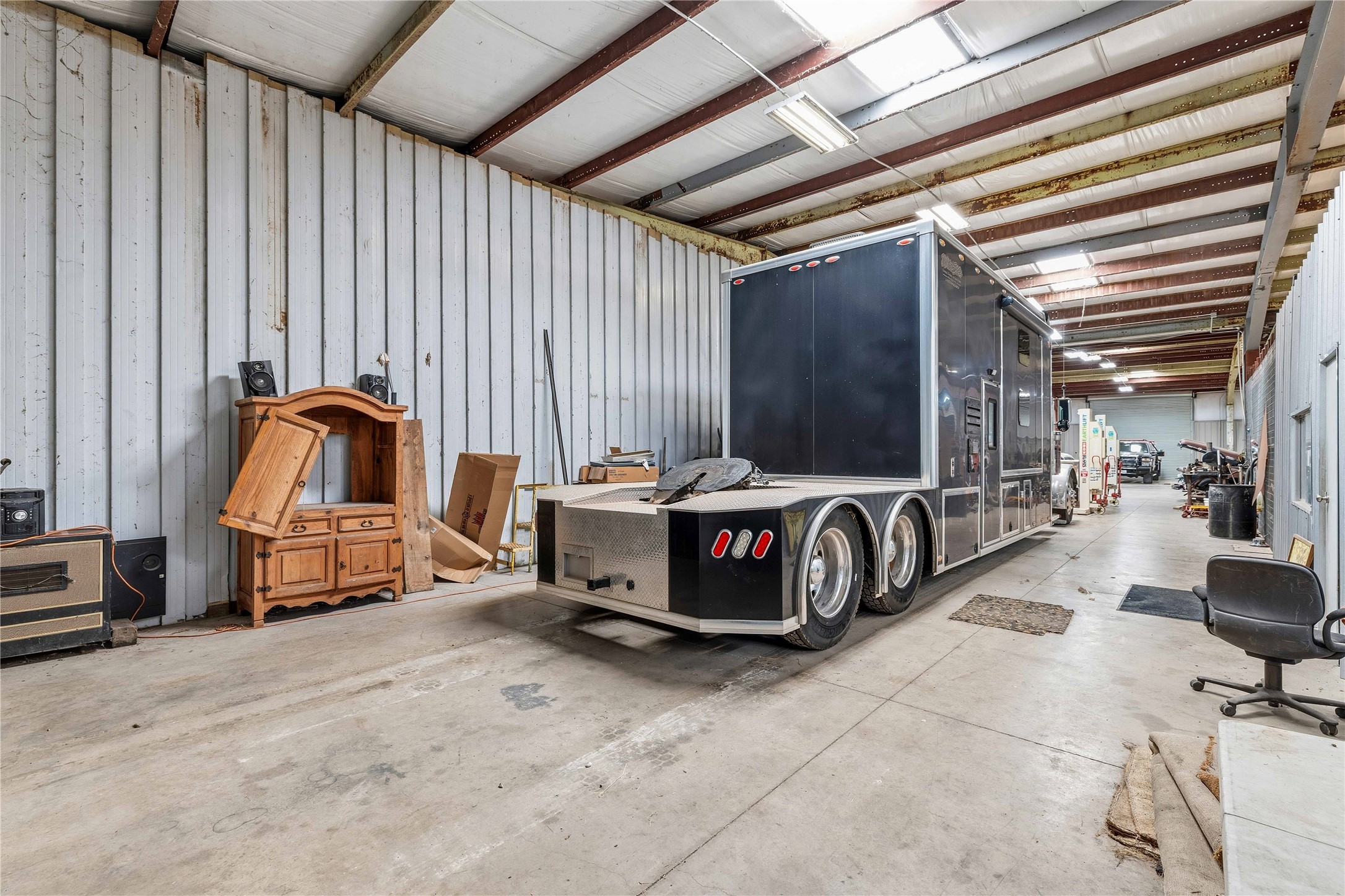 6070 Highway 183 N Early TX 76802