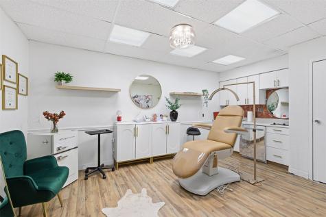 738 W Davis Street Dallas TX 75208