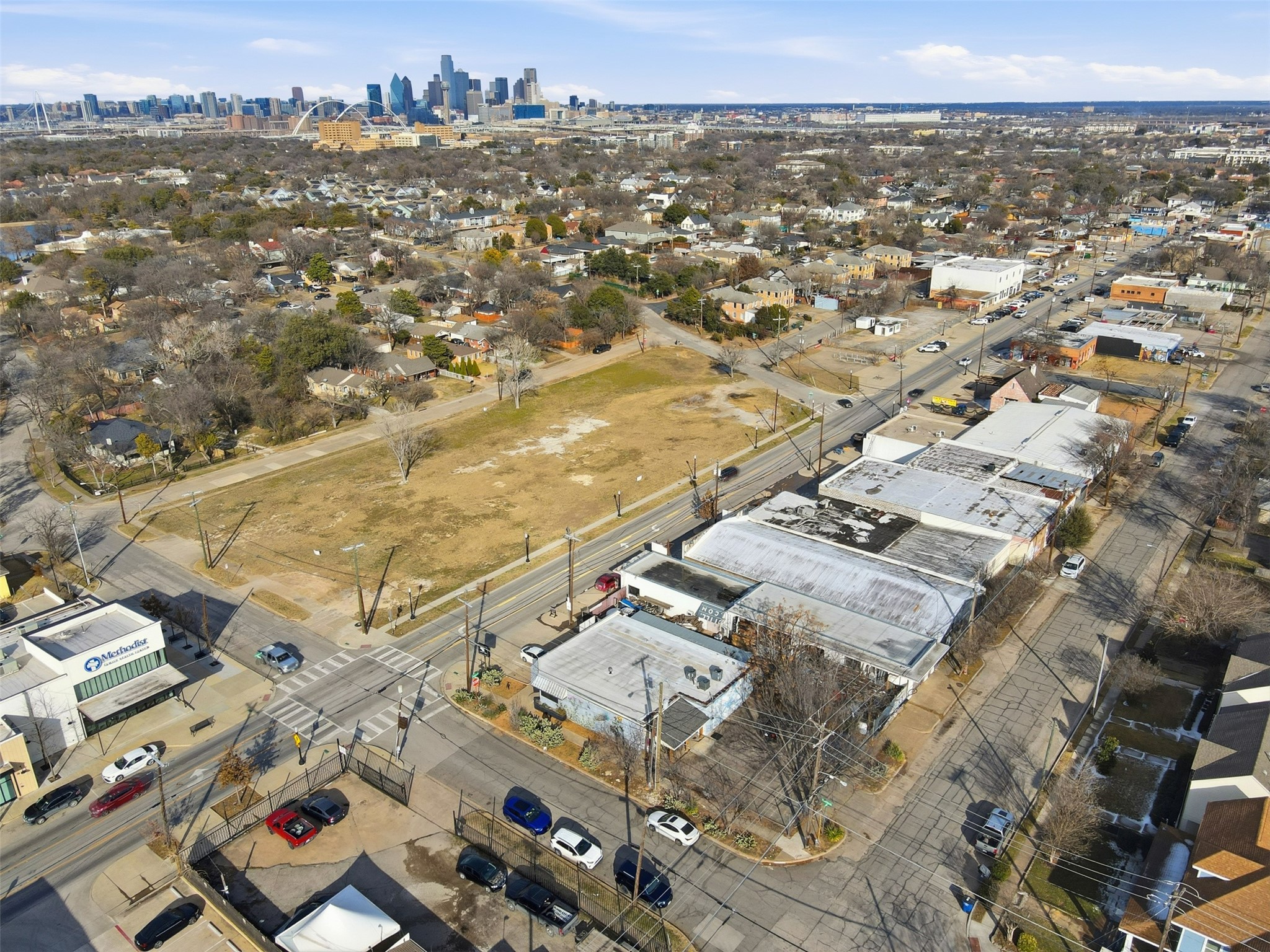 738 W Davis Street Dallas TX 75208