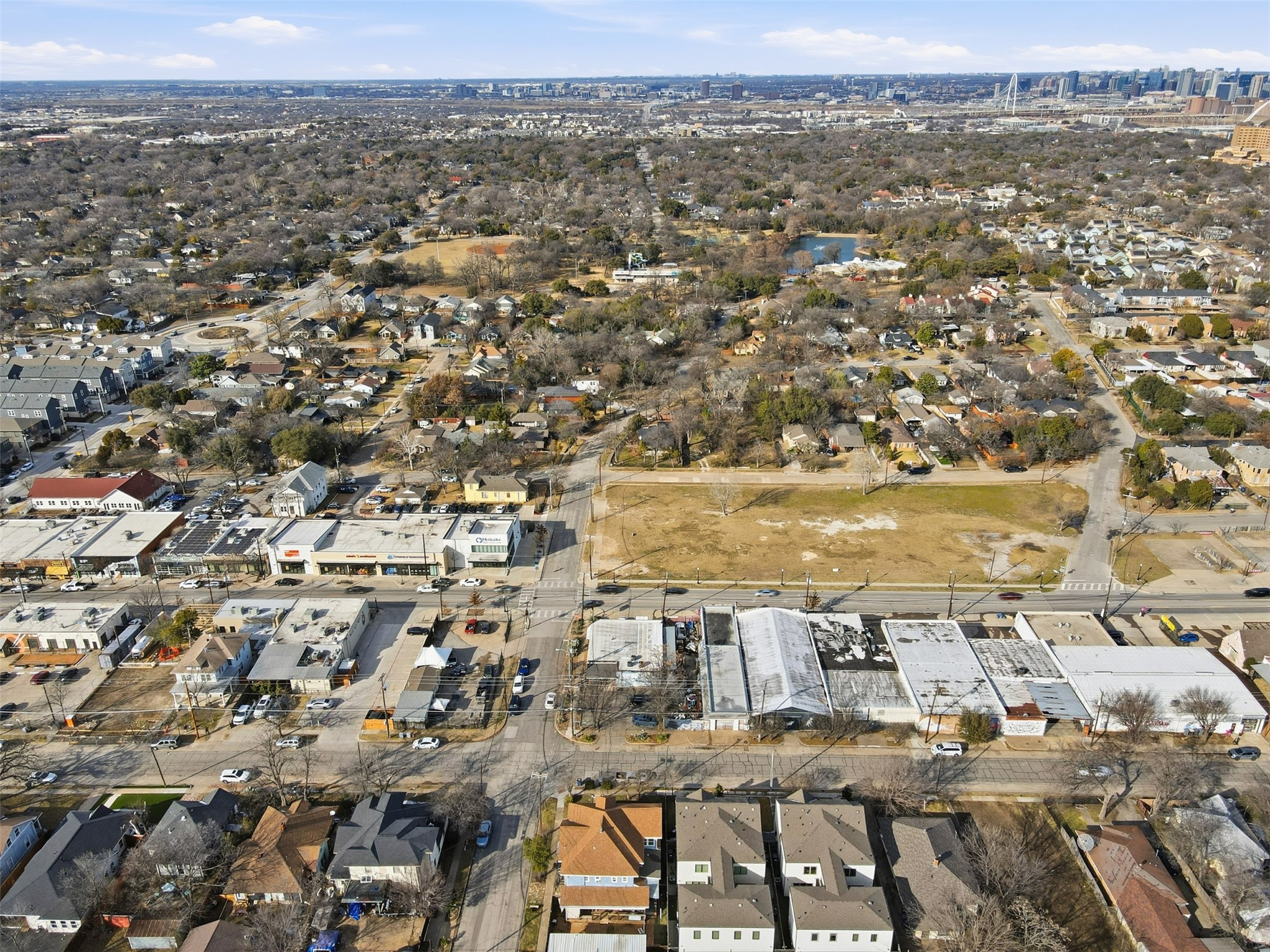 738 W Davis Street Dallas TX 75208