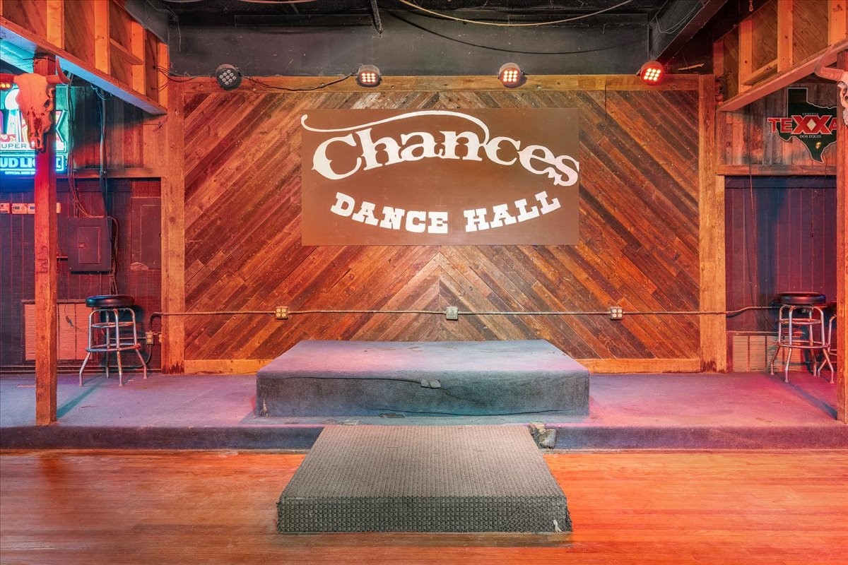 3121 N Main Street Cleburne TX 76033