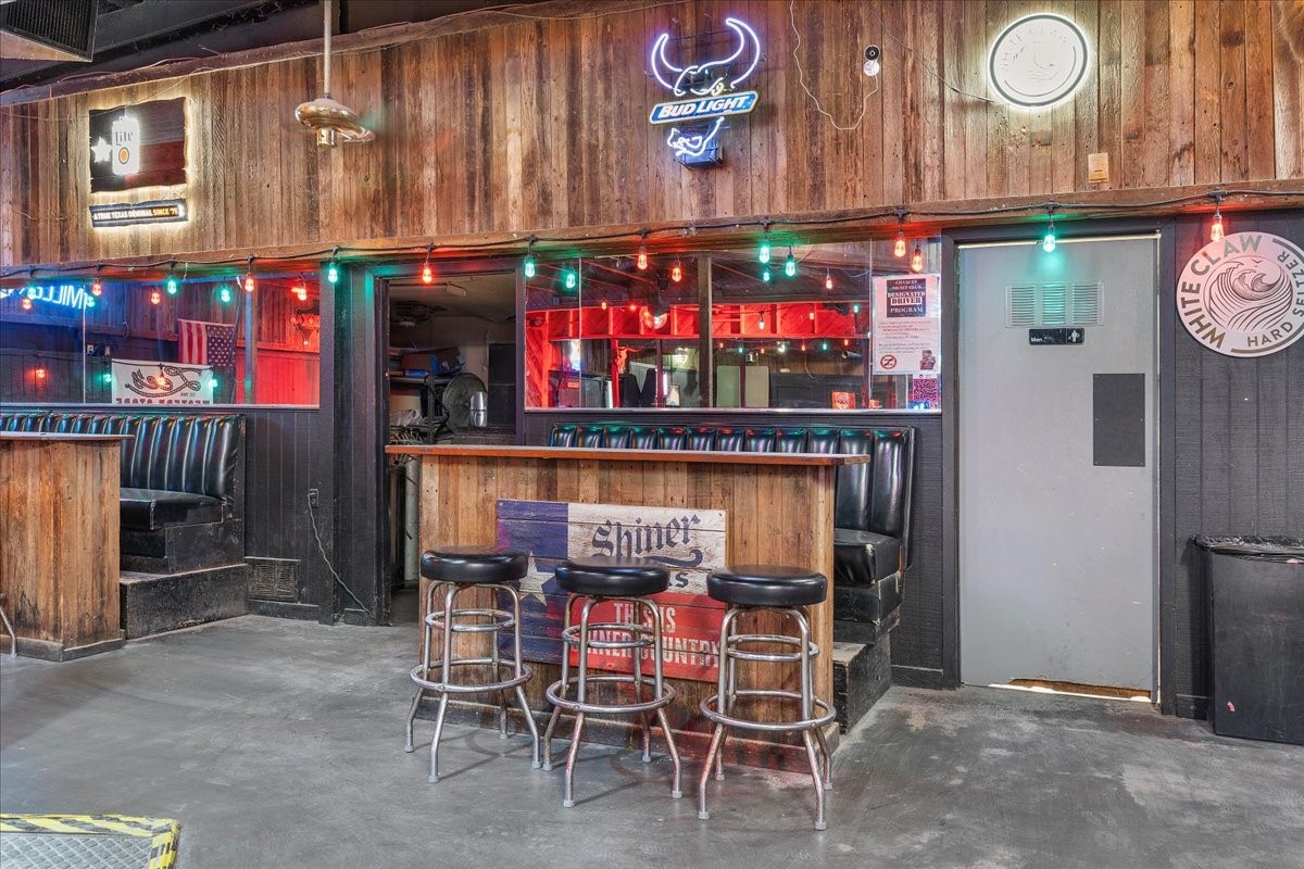 3121 N Main Street Cleburne TX 76033