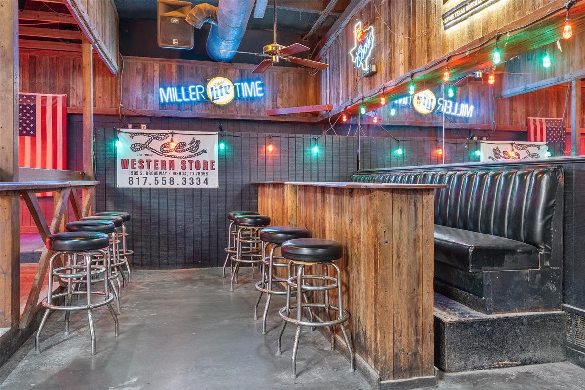 3121 N Main Street Cleburne TX 76033