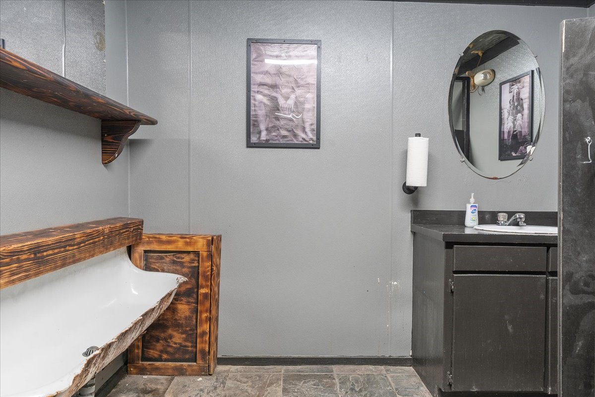 3121 N Main Street Cleburne TX 76033