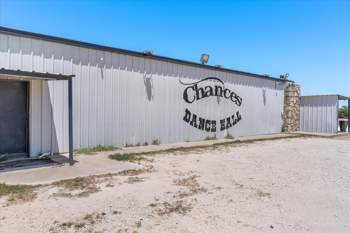 3121 N Main Street Cleburne TX 76033