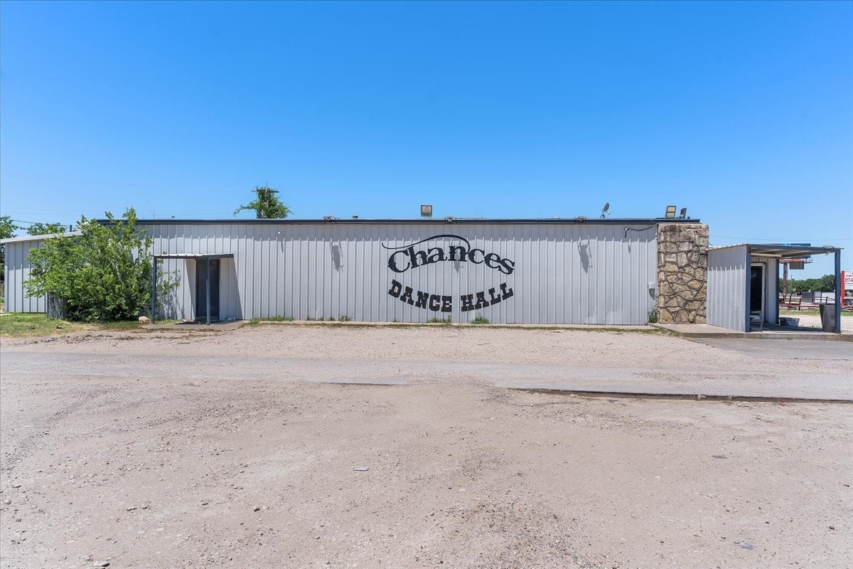 3121 N Main Street Cleburne TX 76033