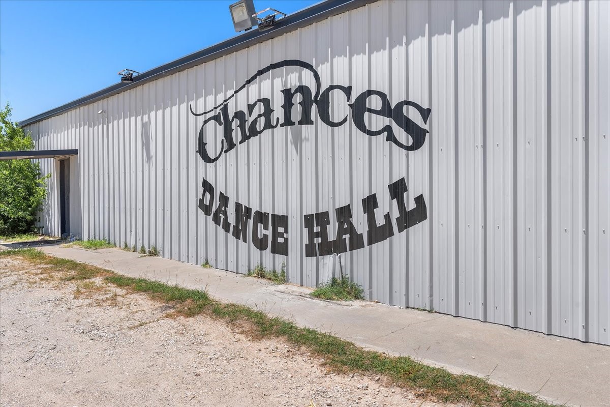 3121 N Main Street Cleburne TX 76033