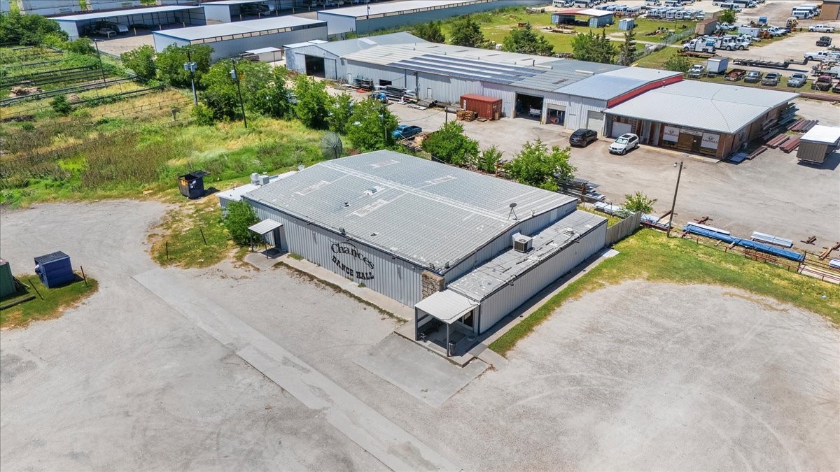 3121 N Main Street Cleburne TX 76033