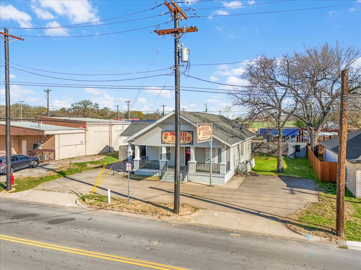 105 Eureka Street Weatherford TX 76086