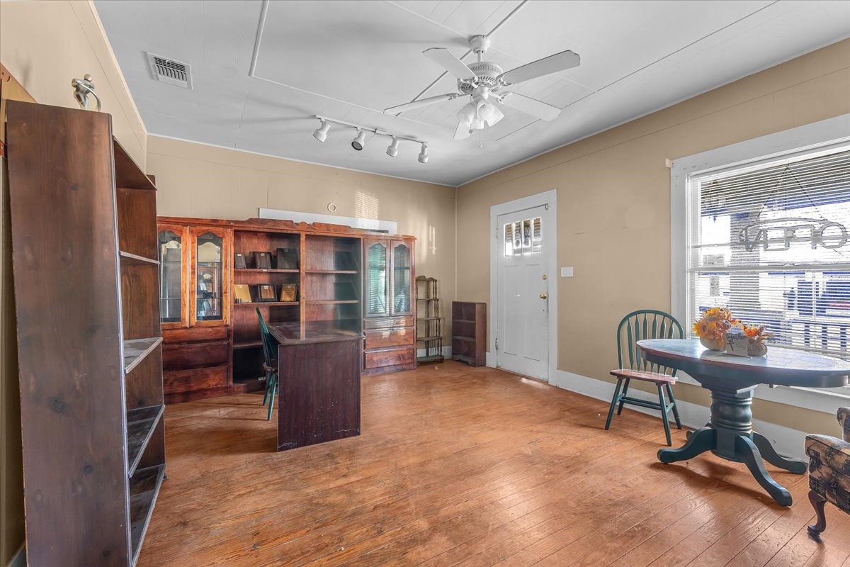 105 Eureka Street Weatherford TX 76086