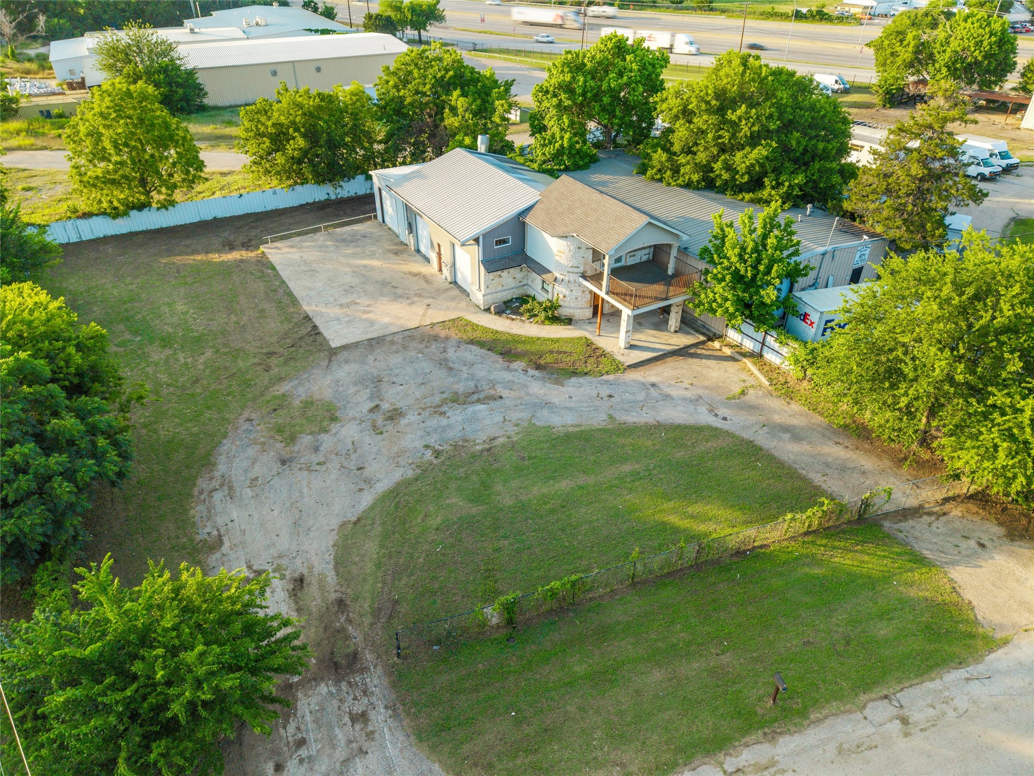 301 E Dallas Street Hutchins TX 75141